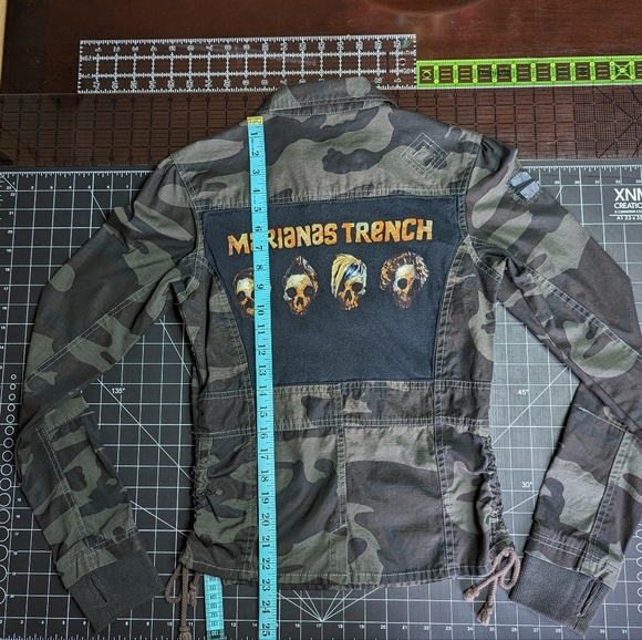 Camo 🪖 Button-Up Long Sleeve - Picture 7 of 13